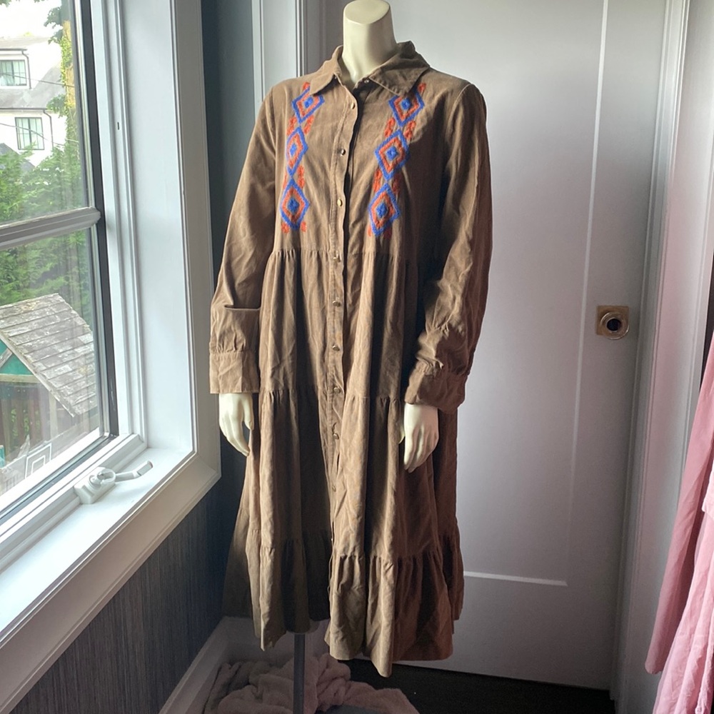 Beautiful dress size M